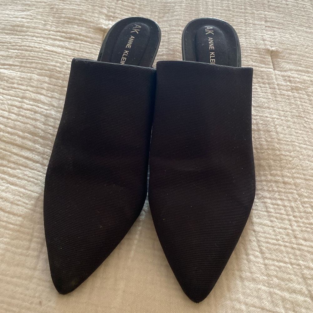 Black high heel